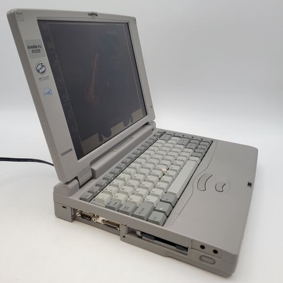 Vtg Toshiba Satellite Pro Series 425CDT /810 PA1225U Pentium Works Powers On - Picture 7 of 16